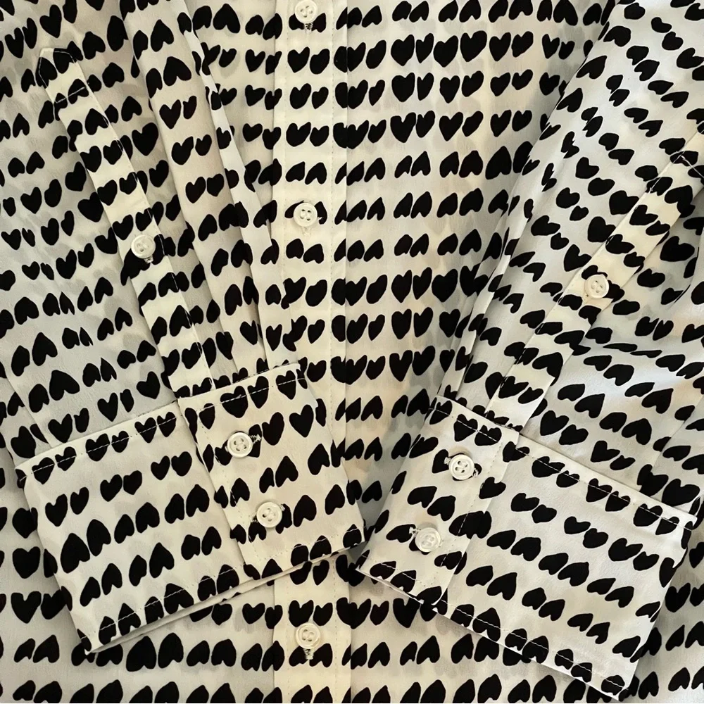 J Crew Heart Print Long Sleeve Blouse Size Medium - Picture 9 of 10